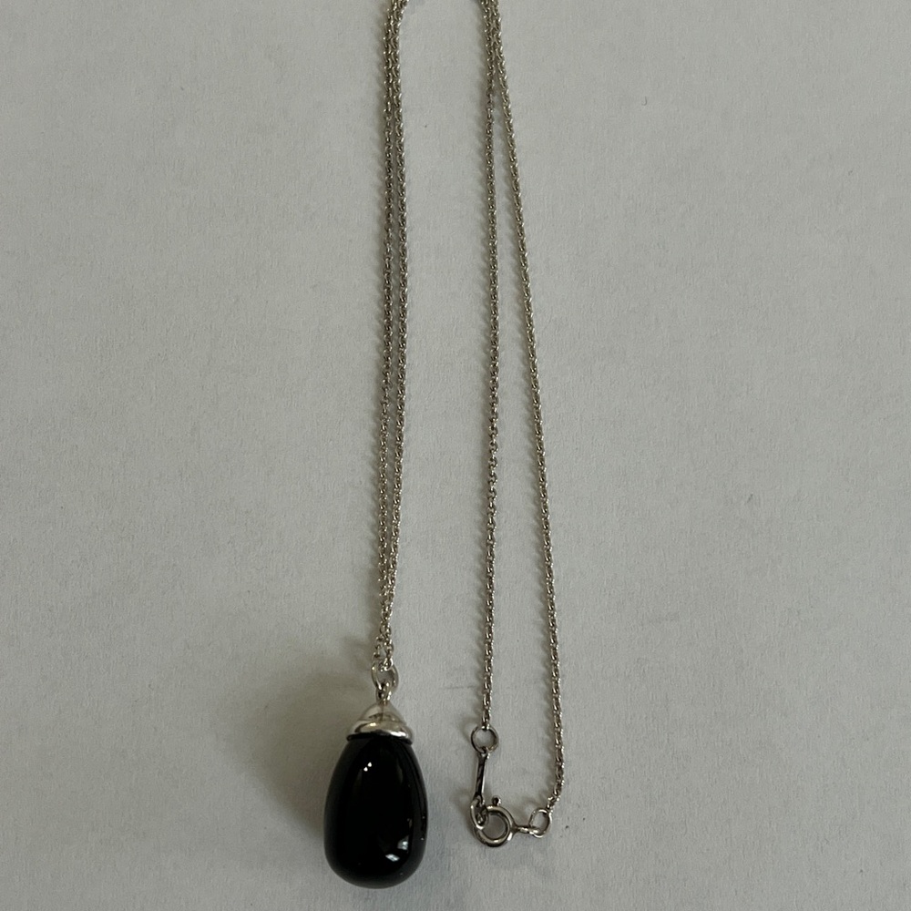 Elegant‎ Black Pendant Necklace